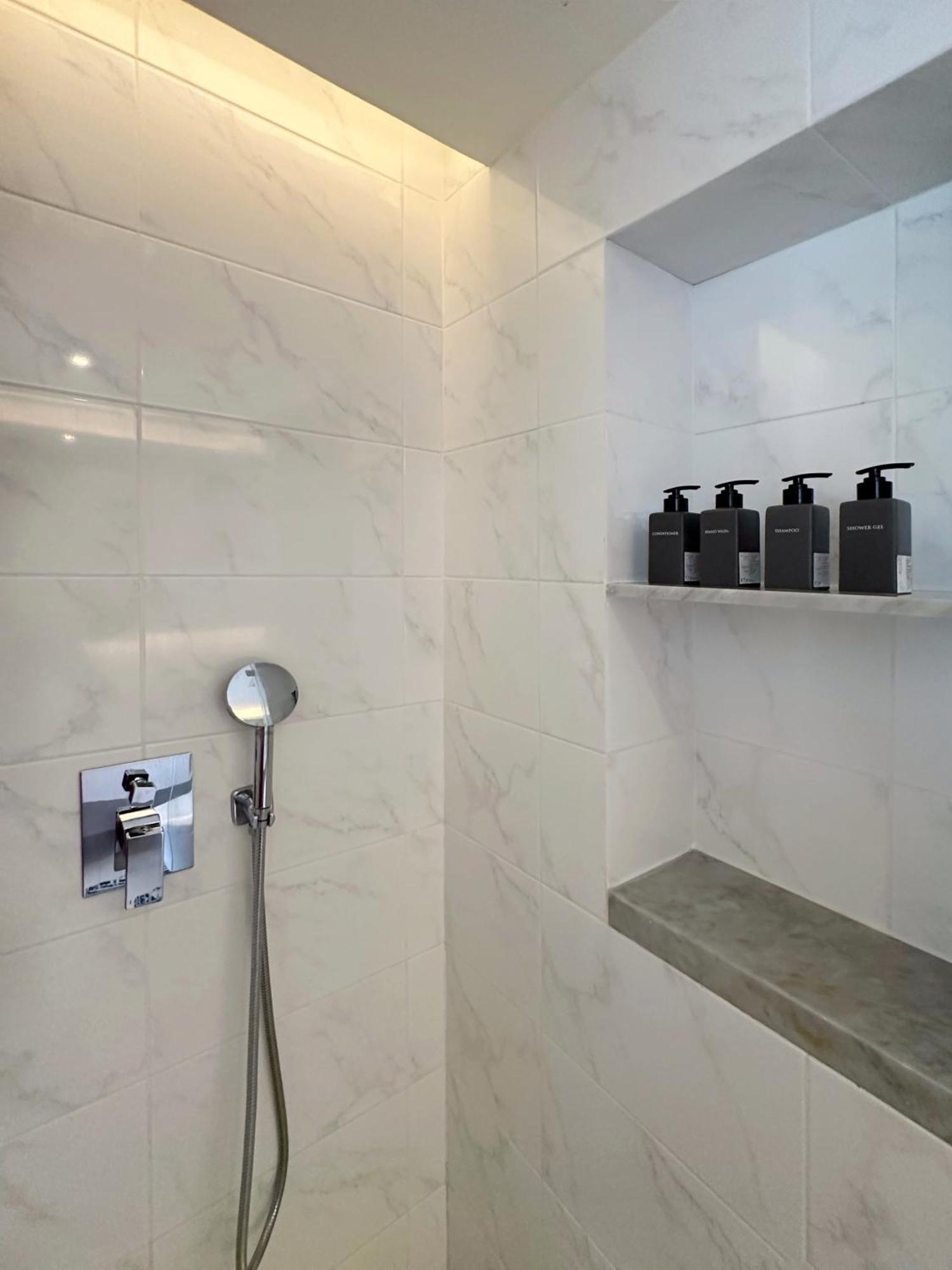 Appartamento The Aristo-2-803 Phuket Esterno foto