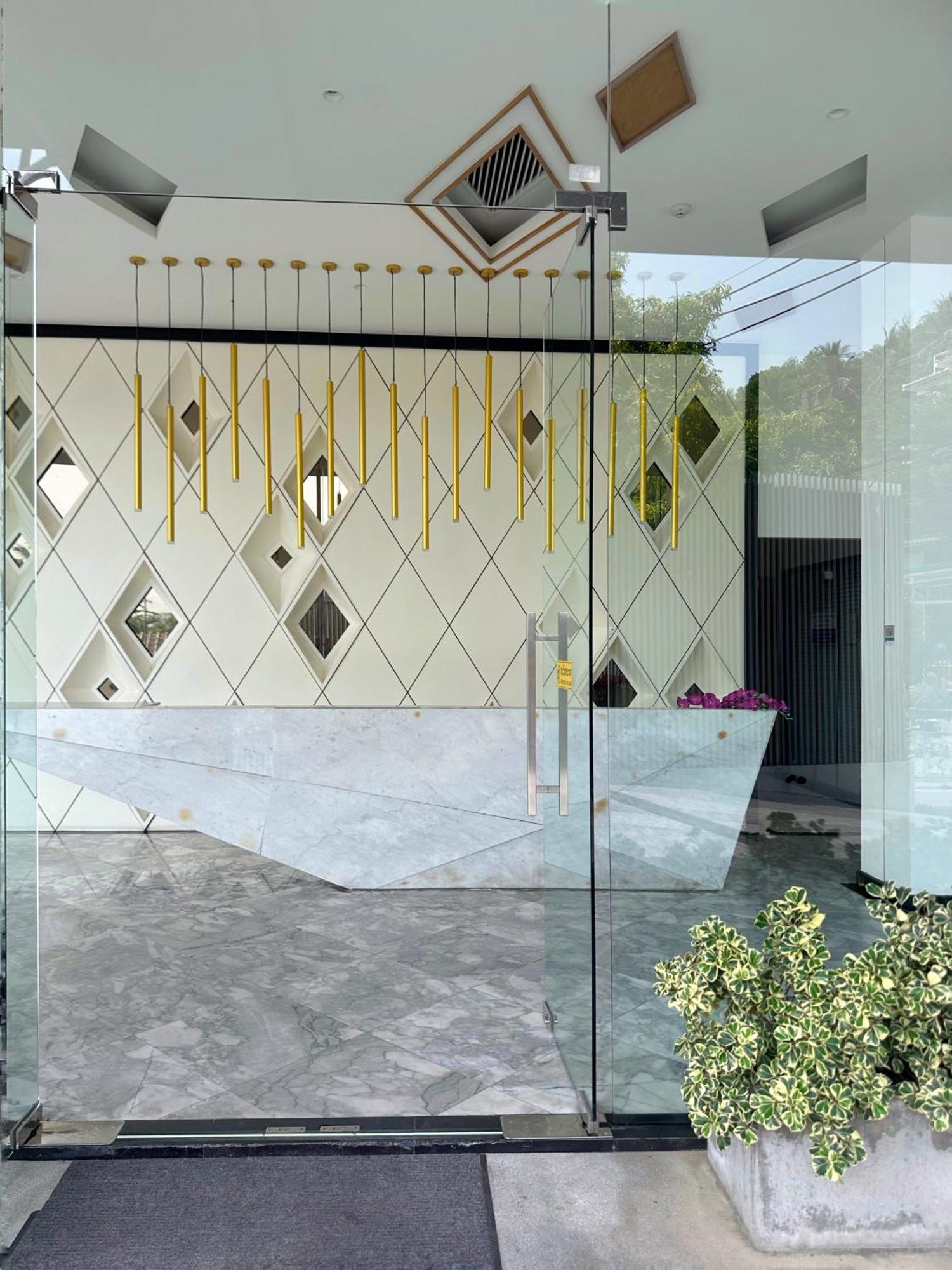 Appartamento The Aristo-2-803 Phuket Esterno foto