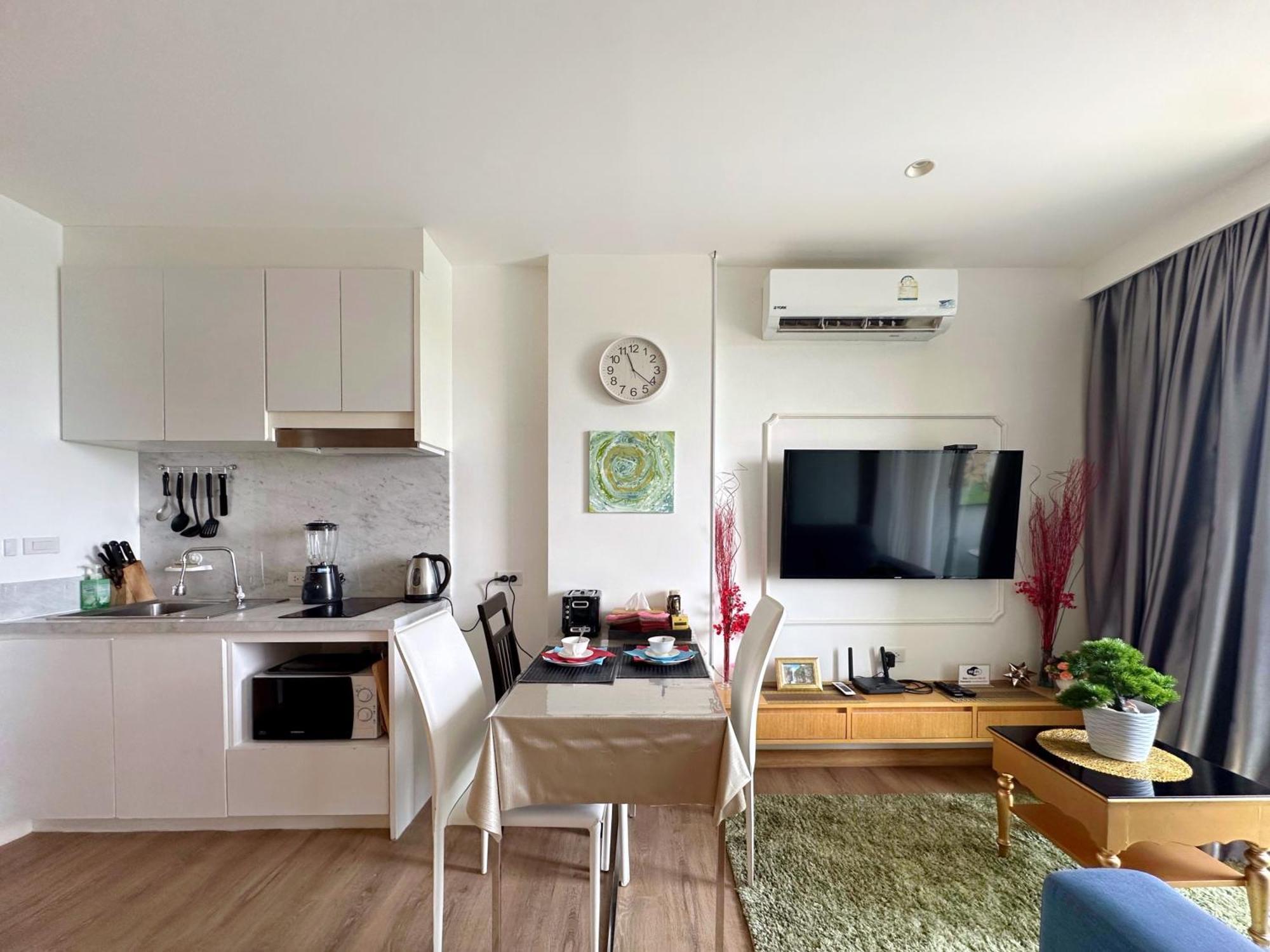 Appartamento The Aristo-2-803 Phuket Esterno foto